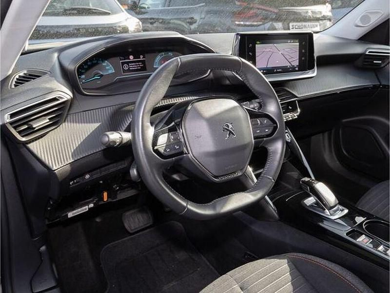 Gebraucht Peugeot e-2008 Active 100 kW (136 PS) 2022 Schwarz SUV