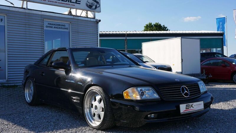 Schwarz Gebraucht 2001 Mercedes SL500 AMG Cabrio | 21.990 € - Bild 1/4
