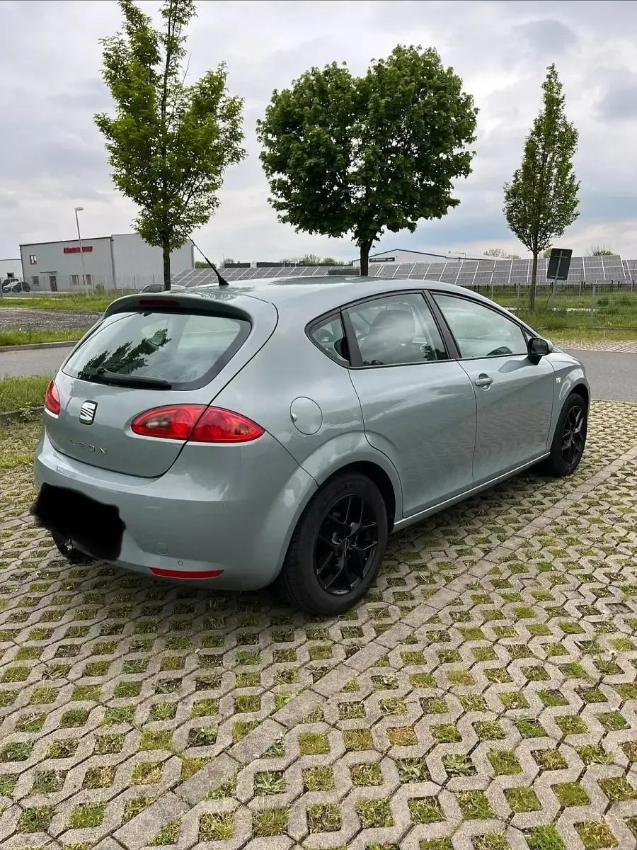 Gebraucht Seat Leon 102 PS (75 kW) 2007 Grau Kleinwagen