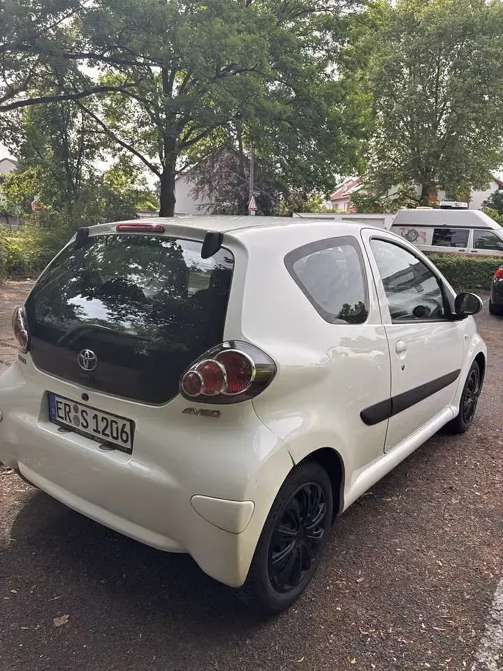 Gebraucht Toyota Aygo 68 PS (50 kW) 2012 Kleinwagen