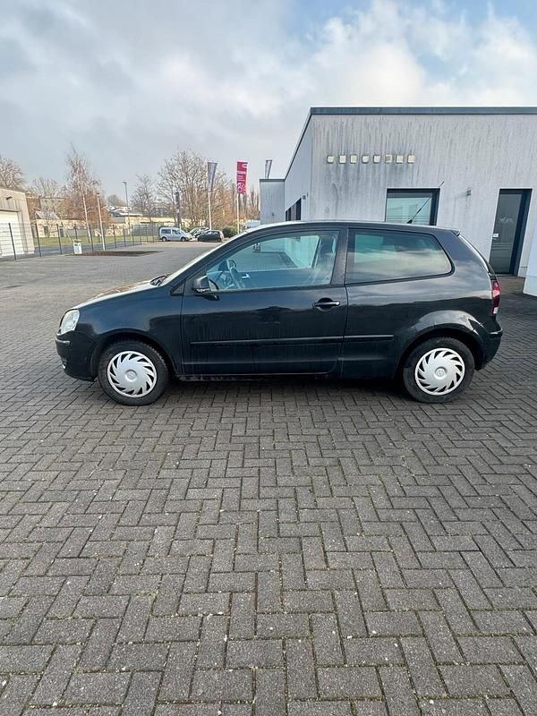 Gebraucht VW Polo 60 PS (44 kW) 2009 Schwarz Kleinwagen