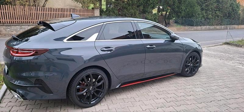 Gebraucht Kia ProCeed GT 204 PS (150 kW) 2020 Grau Kombi