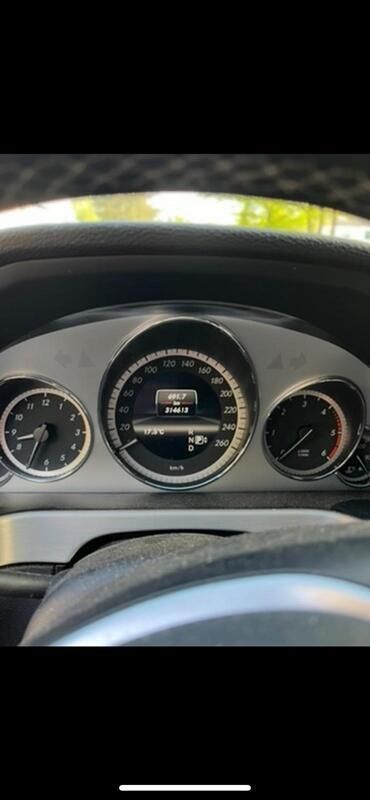 Gebraucht 2012 Mercedes E300 Limousine | 8.000 € (Guter Preis) - Bild 1/4