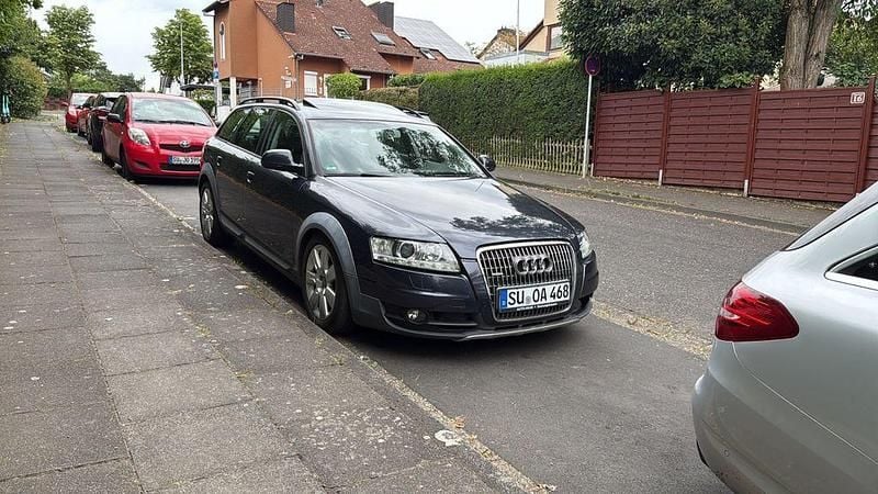 Blau Gebraucht 2011 Audi A6 Allroad Ambiente Kombi | 6.000 € (Superpreis) - Bild 1/4
