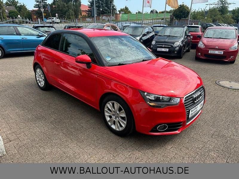 Gebraucht Audi A1 Ambition 122 PS (89 kW) 2011 Rot Kleinwagen
