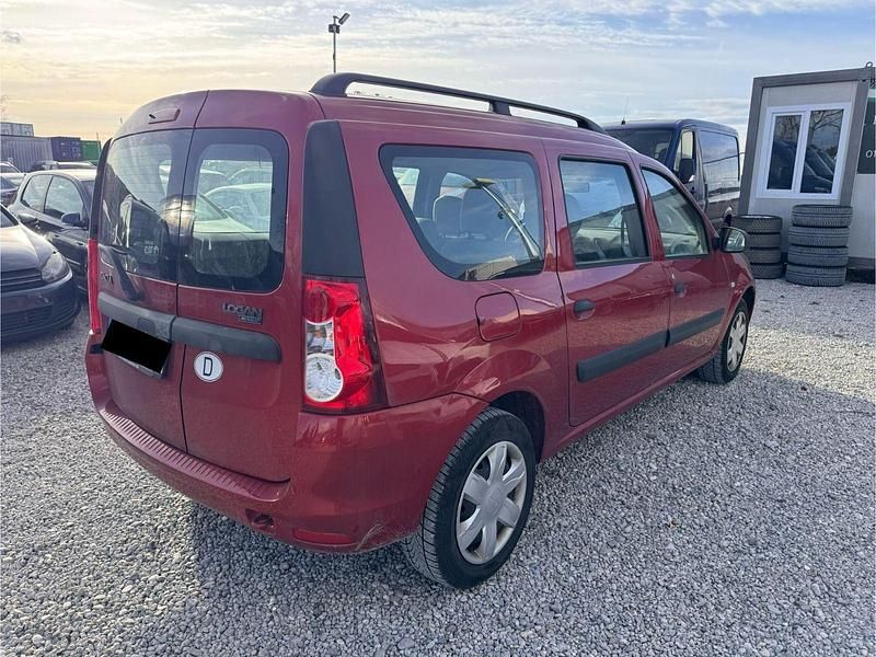Gebraucht Dacia Logan MCV 75 PS (55 kW) 2011 Rot Kombi