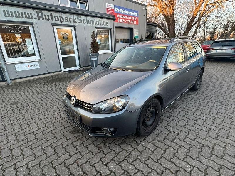 Gebraucht VW Golf VI Trendline 105 PS (77 kW) 2012 Grau Kleinwagen
