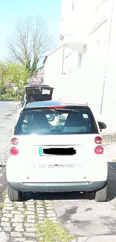 Gebraucht Smart ForTwo Coupé 61 PS (44 kW) 2009 Weiß Coupé