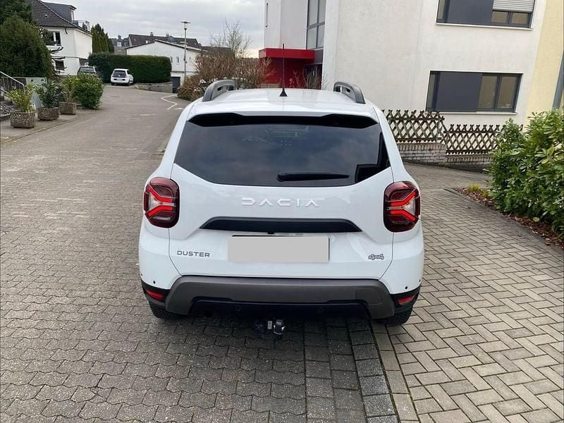Gebraucht Dacia Duster Journey 150 PS (110 kW) 2023 SUV