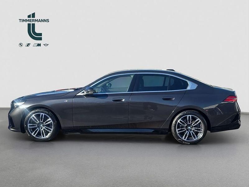 Second-hand BMW 520 M Sport 197 CP (144 kW) 2024 Gri Berlinǎ
