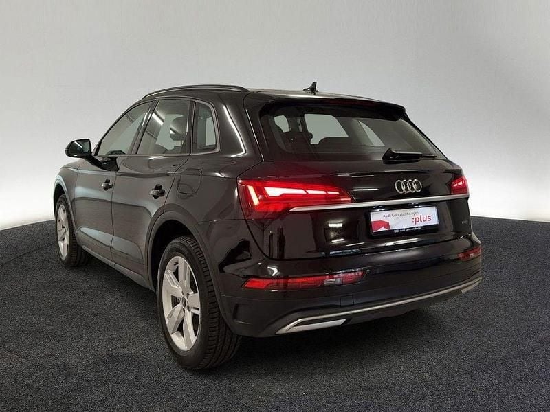 Gebraucht Audi Q5 Ambiente 299 PS (219 kW) 2022 Brillantschwarz SUV