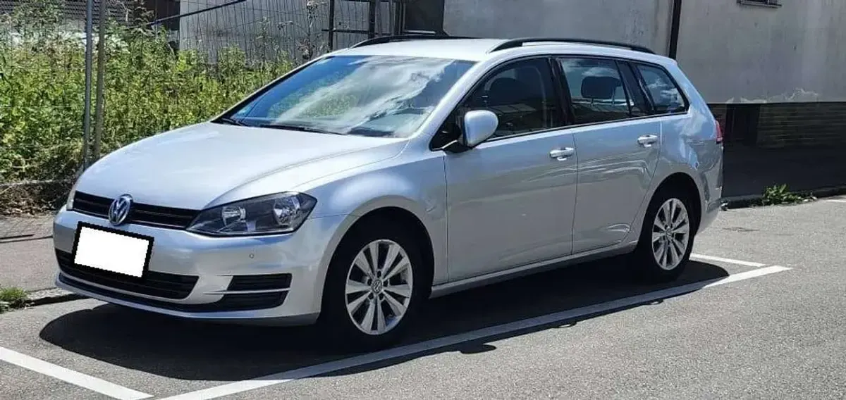 Gebraucht VW Golf VII 105 PS (77 kW) 2013 Silber Limousine