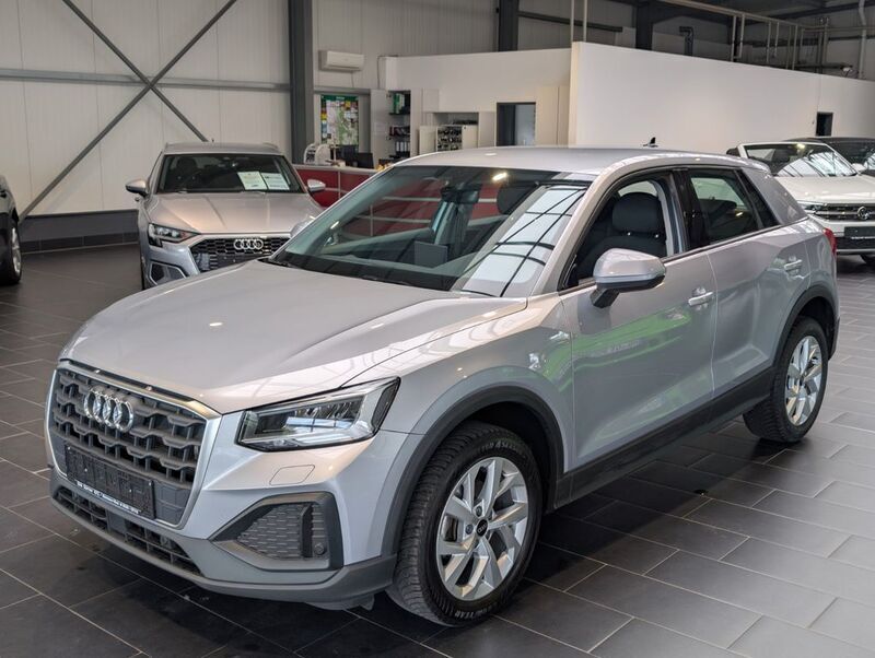 Silber Gebraucht 2022 Audi Q2 SUV | 23.900 € (Fairer Preis) - Bild 1/4