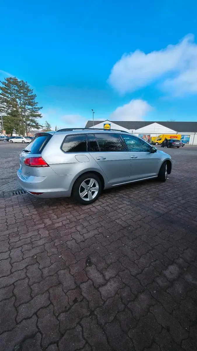 Gebraucht VW Golf VII 110 PS (80 kW) 2014 Silber Kombi