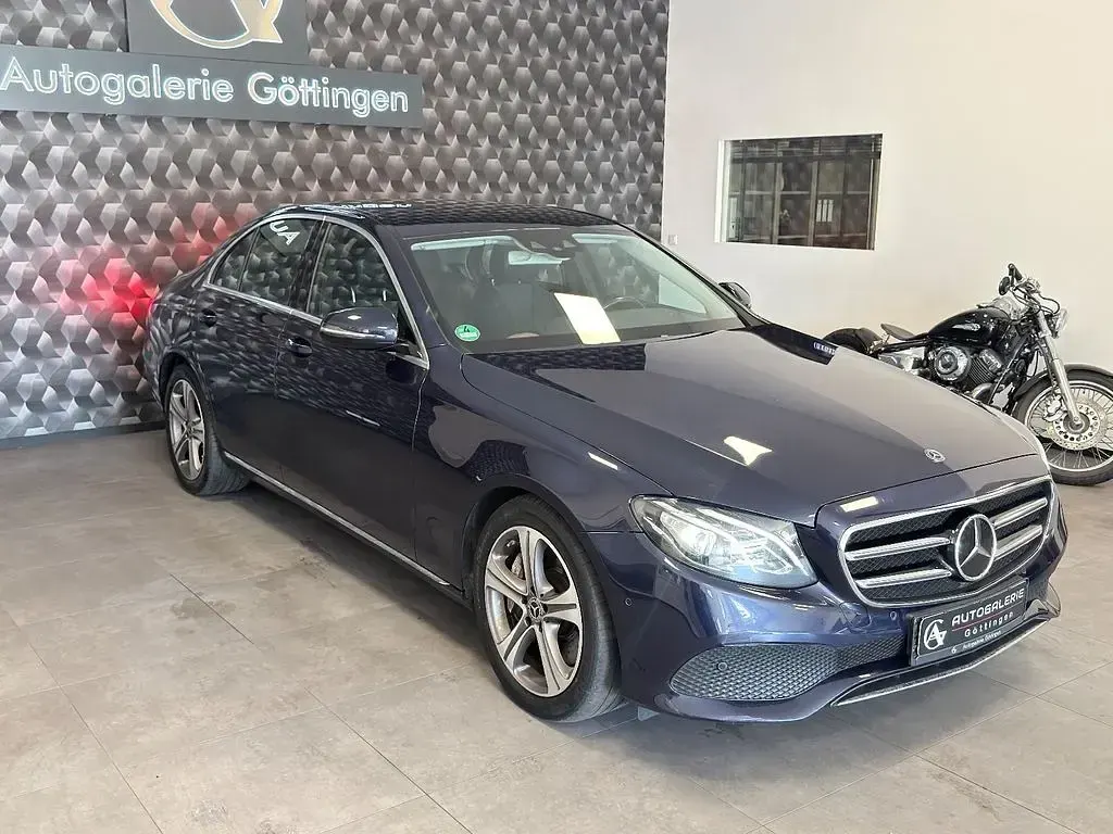 Gebraucht Mercedes E400 340 PS (250 kW) 2019 Blau Limousine