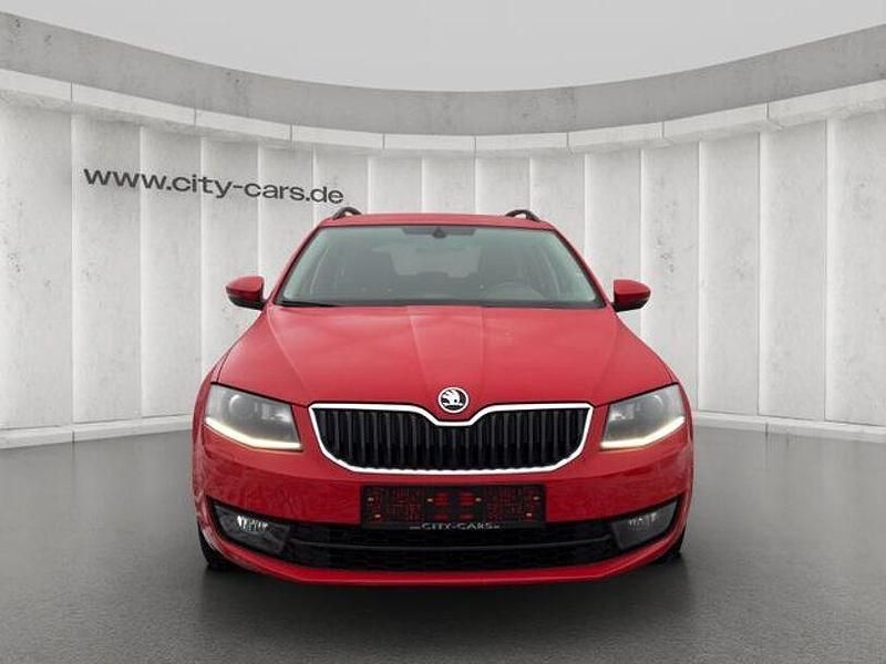 Gebraucht Skoda Octavia Joy 179 PS (131 kW) 2016 Rot Kleinwagen