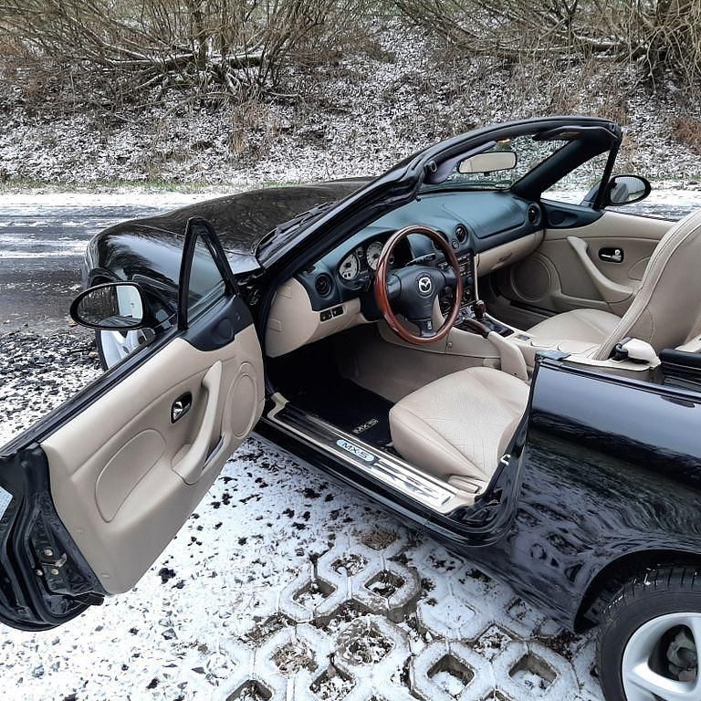 Gebraucht Mazda MX5 145 PS (106 kW) 2003 Schwarz Cabrio