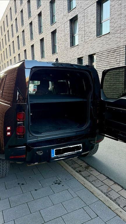 Gebraucht Land Rover Defender HSE Dynamic 300 PS (220 kW) 2022 Schwarz SUV