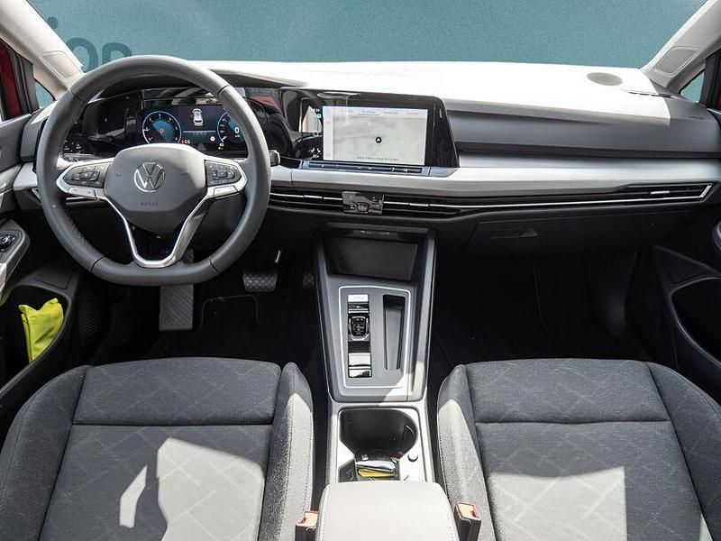 Gebraucht VW Golf VIII 150 PS (110 kW) 2025 Rot Kombi