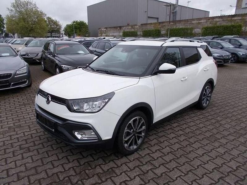 Gebraucht Ssangyong (KGM) XLV Quartz 128 PS (94 kW) 2016 Weiß SUV