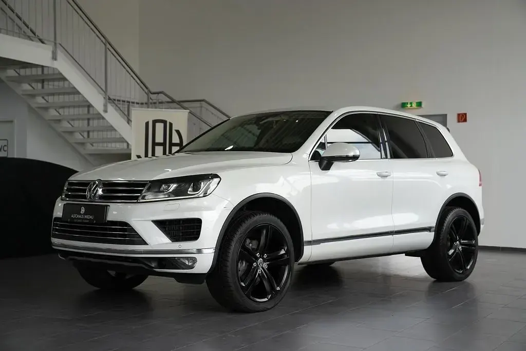 Gebraucht VW Touareg Terrain Tech 262 PS (192 kW) 2015 Weiß SUV