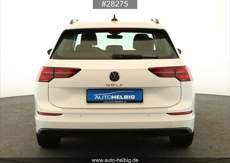 Gebraucht VW Golf VIII Life 116 PS (85 kW) 2022 Pure white Kombi
