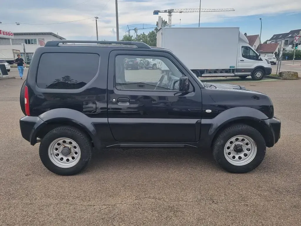 Gebraucht Suzuki Jimny Comfort 84 PS (61 kW) 2016 Schwarz SUV