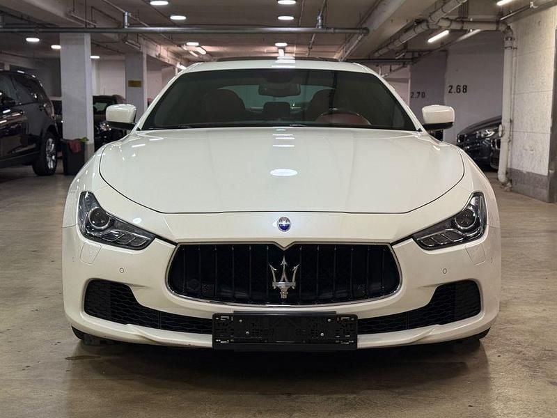 Gebraucht Maserati Ghibli 330 PS (242 kW) 2015 Weiß Coupé