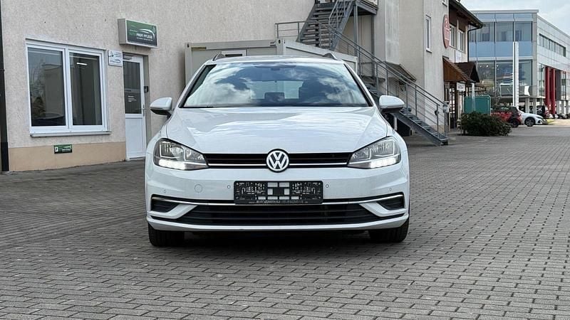 Gebraucht VW Golf VII 150 PS (110 kW) 2020 Weiß Kombi