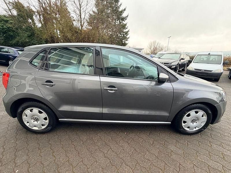 Gebraucht VW Polo Trendline 60 PS (44 kW) 2017 Grau Limousine