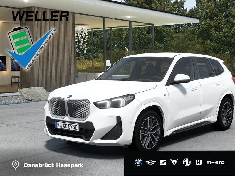 Alpinweiss iii (weiß) Gebraucht 2024 BMW iX1 M Sport SUV | 44.995 € (Fairer Preis) - Bild 1/3