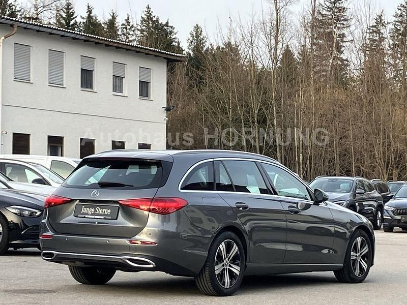 Gebraucht Mercedes C180 Advanced 170 PS (125 kW) 2025 Selenitgrau  metalliclack Limousine