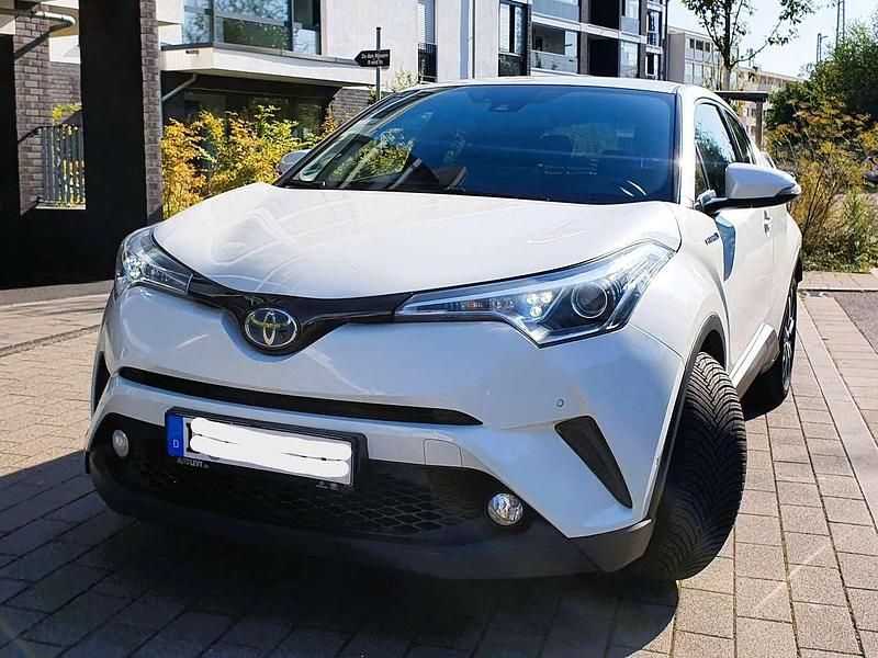 Weiß Gebraucht 2017 Toyota C-HR Lounge SUV | 15.500 € (Fairer Preis) - Bild 1/4