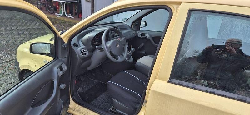 Gebraucht Fiat Panda 54 PS (39 kW) 2008 Gelb Kleinwagen