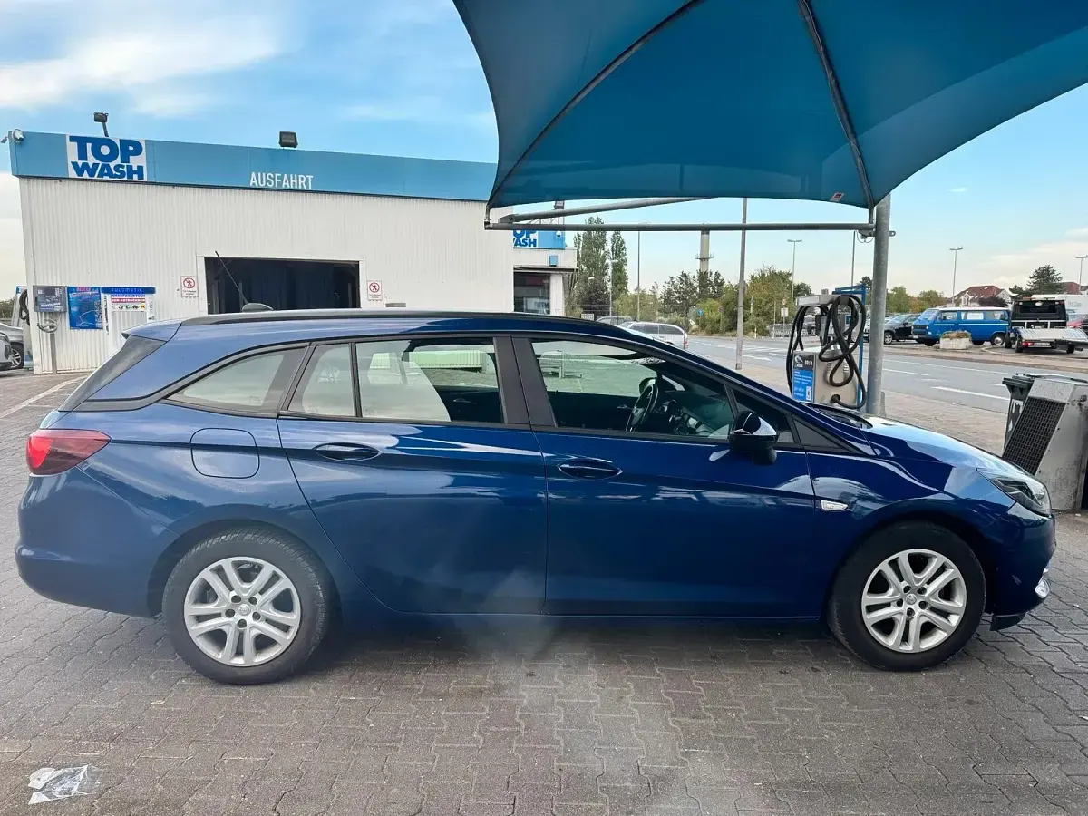 Gebraucht Opel Astra 135 PS (99 kW) 2022 Blau Kleinwagen