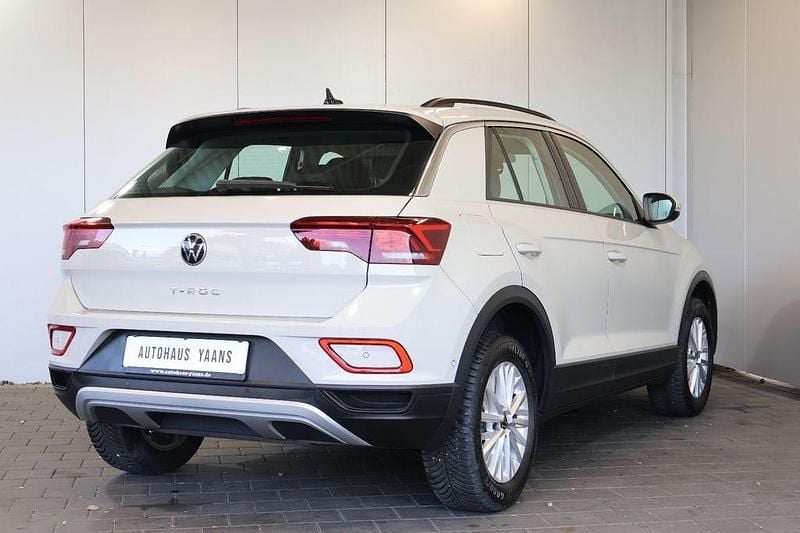 Gebraucht VW T-Roc Life 150 PS (110 kW) 2024 Grau SUV