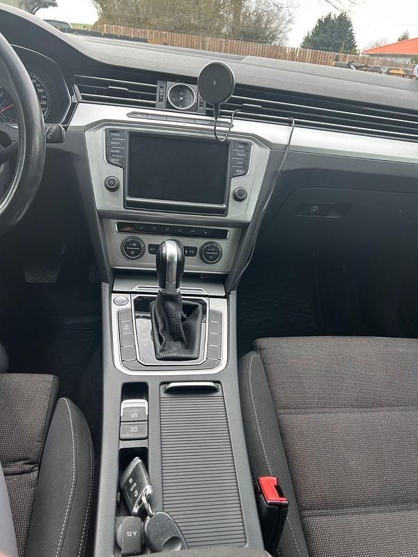 Gebraucht VW Passat 150 PS (110 kW) 2014 Silber Kombi