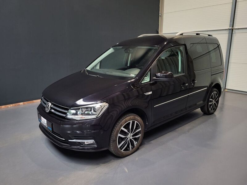 Deep black perleffekt Gebraucht 2015 VW Caddy Van / Kleinbus | 14.950 € (Etwas zu teuer) - Bild 1/4