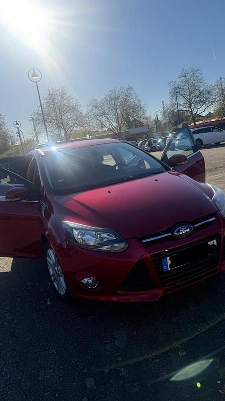 Usata Ford Focus 2013 Rosso Utilitaria
