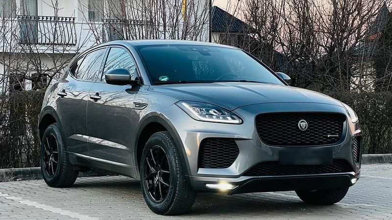 Gebraucht Jaguar E-Pace R-Dynamic 180 PS (132 kW) 2020 Grau SUV