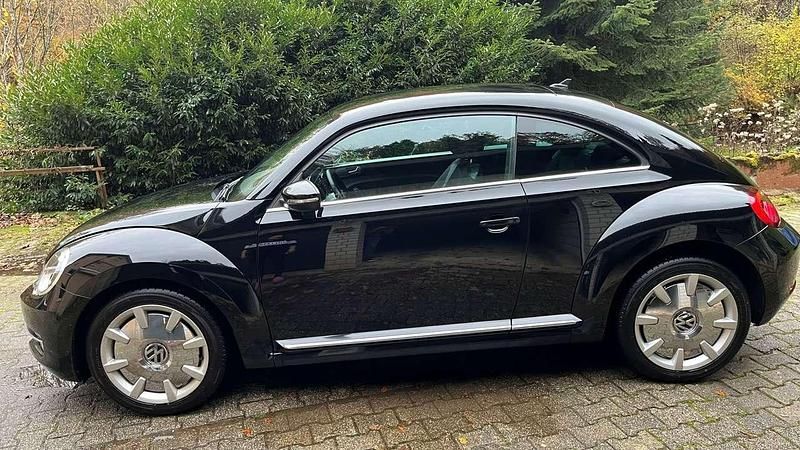 Gebraucht VW Beetle 105 PS (77 kW) 2012 Schwarz Kleinwagen