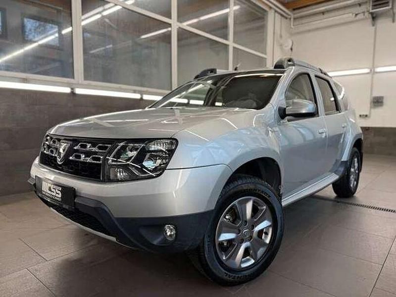 Silber Gebraucht 2017 Dacia Duster Lauréate SUV | 12.688 € (Fairer Preis) - Bild 1/3