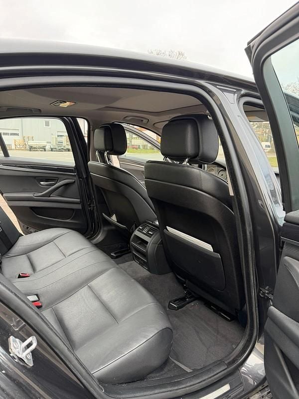 Gebraucht BMW 525 218 PS (160 kW) 2013 Blau Limousine