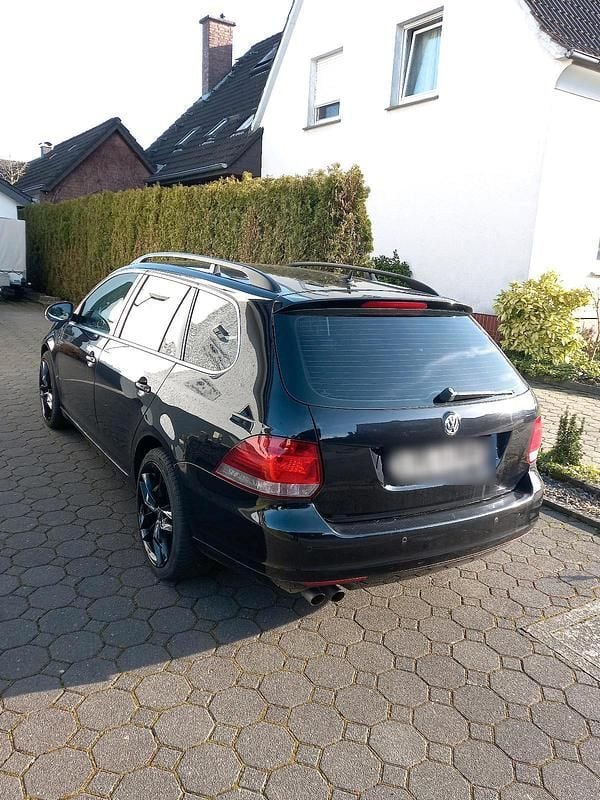 Gebraucht VW Golf 122 PS (89 kW) 2011 Schwarz Kombi