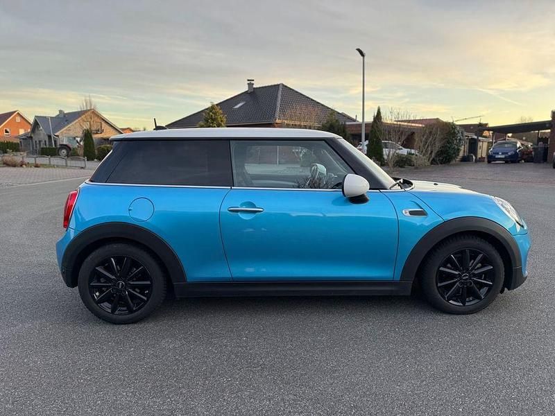 Gebraucht Mini Cooper 136 PS (100 kW) 2017 Blau Kleinwagen