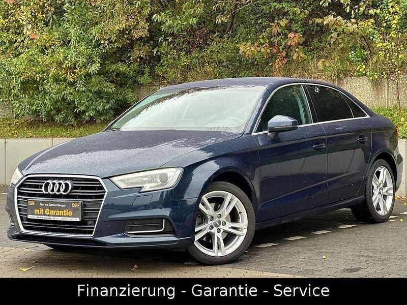 Gebraucht Audi A3 Ambiente 150 PS (110 kW) 2017 Blau Limousine