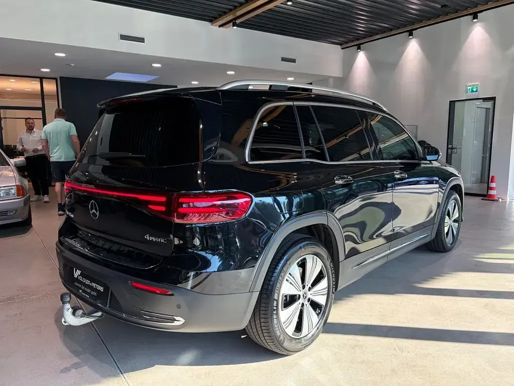 Gebraucht Mercedes EQB350 214 kW (292 PS) 2025 Schwarz SUV