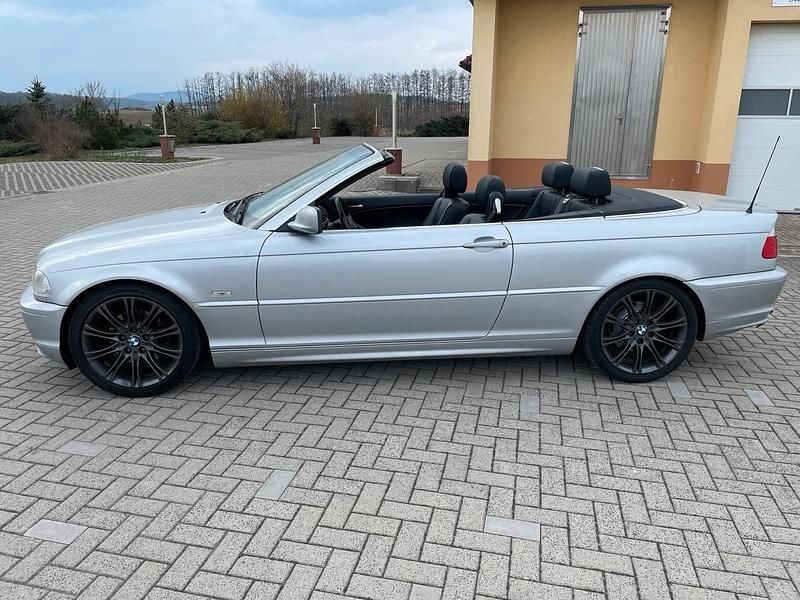 Gebraucht BMW 320 Cabriolet 170 PS (125 kW) 2001 Silber Cabrio