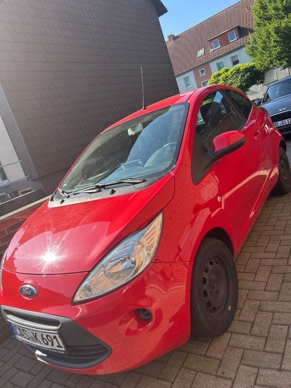 Rot Gebraucht 2013 Ford Ka Kleinwagen | 2.350 € (Guter Preis) - Bild 1/4