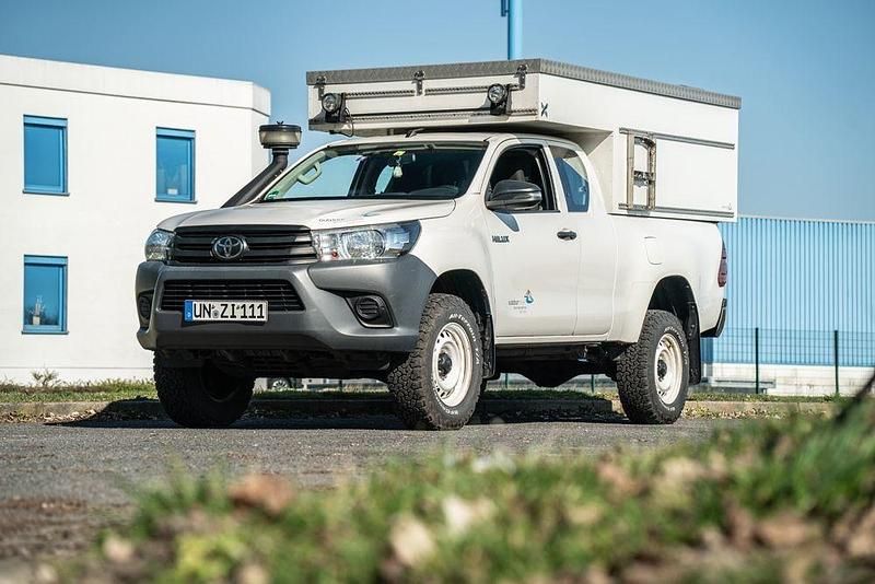 Gebraucht Toyota HiLux 150 PS (110 kW) 2020 Weiß Pickup